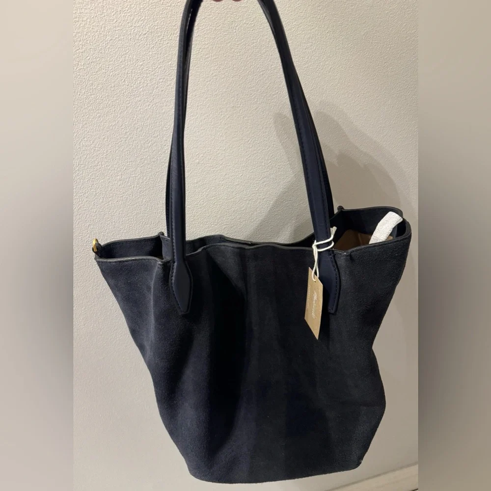 MADEWELL The Shopper Tote in Soft Grain Suede - Picture 3 of 16